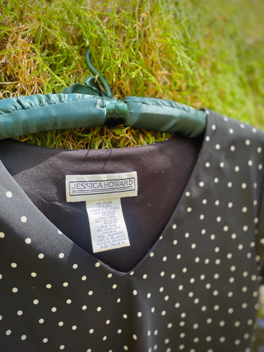 JESSICA HOWARD | 14 Tall / M | Asymmetrical Polka Dot V-Neck Vintage Blouse